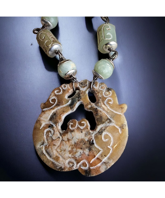 Collier Jade Ethnique sur cordon réglable