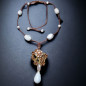 Collier Howlite & Fleur Email sur laiton