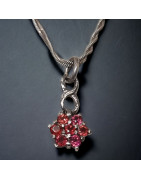 Pendentif Grenat Fleur avec chaîne Argent 925