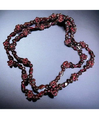 Collier Grenat baroque