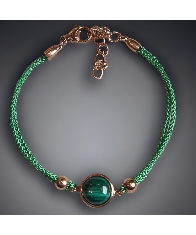 Bracelet Malachite avec fermoir doré sur cordon