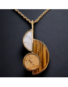 Pendentif Œil de tigre Jaspe paysage & Howlite Plaqué or avec chaîne dorée