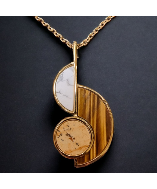 Pendentif Œil de tigre Jaspe paysage & Howlite Plaqué or avec chaîne dorée
