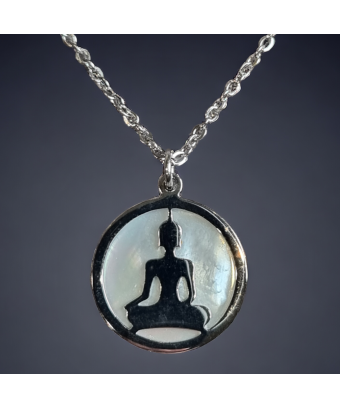 Pendentif Nacre Bouddha avec chaîne