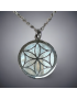 Pendentif Nacre Fleur de vie avec chaîne