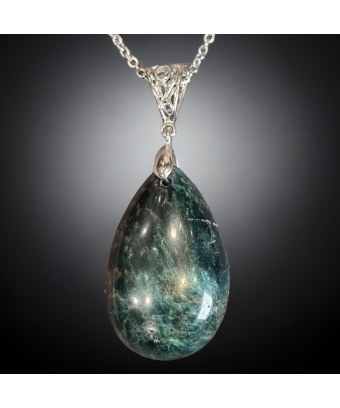 Pendentif Apatite bleue avec chaîne