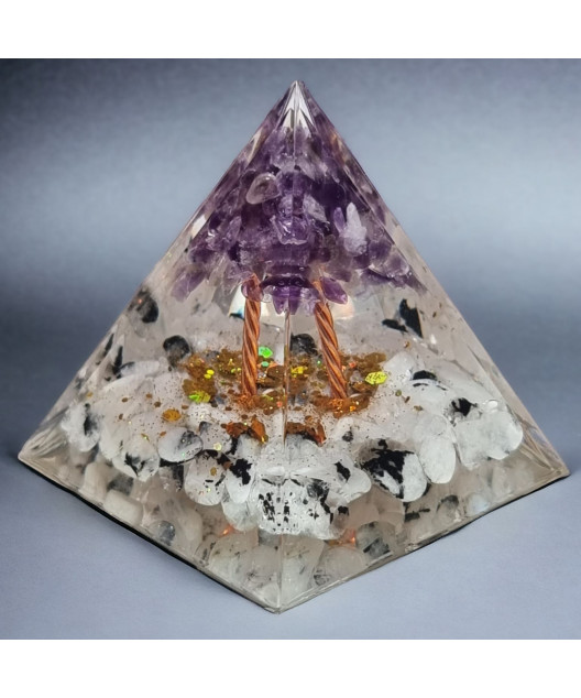 Pyramide Orgonite de protection Quartz rutile tourmaline &  Améthyste pm