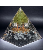 Pyramide Orgonite de protection Obsidienne neige & Péridot pm