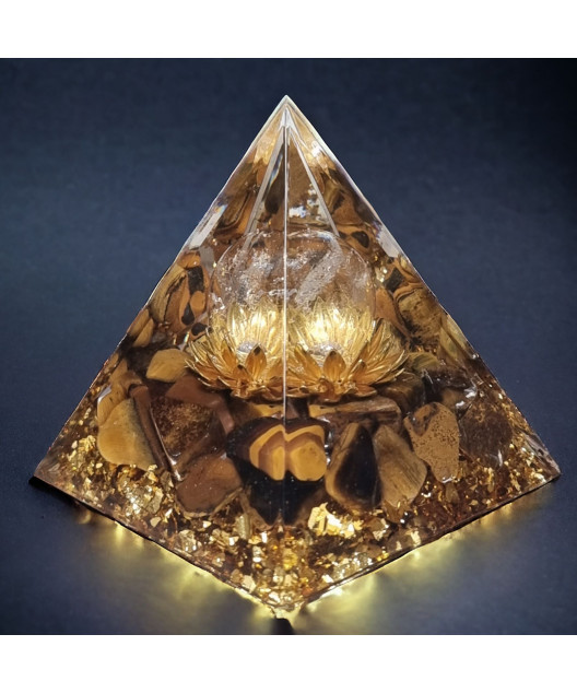 Pyramide Orgonite de protection Œil de tigre & Fleur de lotus GM