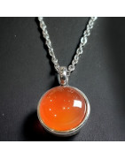 Pendentif Cornaline cabochon avec chaîne