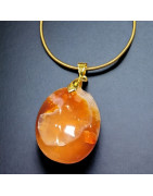Pendentif Cornaline sur cordon élastique