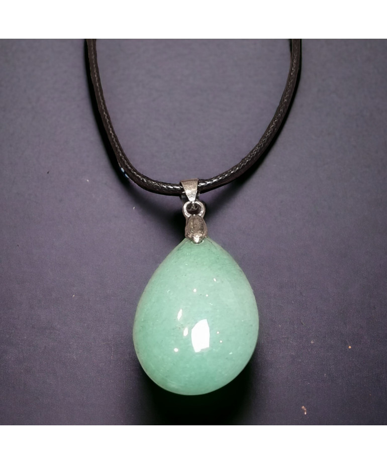 Pendentif Aventurine verte sur cordon simili cuir