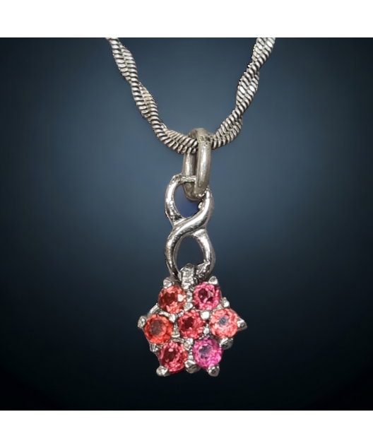 Pendentif Grenat fleur avec chaîne Argent 925