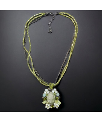 Collier Perles de verre et de Nacre Swarovski & pierres de Jade & Aigue marine avec Camé