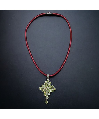 Pendentif Péridot croix Argent 925 sur cordon