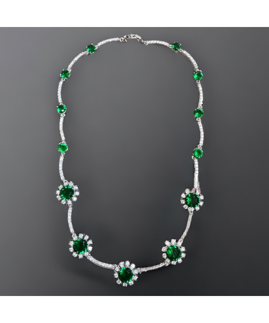 Collier Emeraude de synthèse & Zirconium fleurs