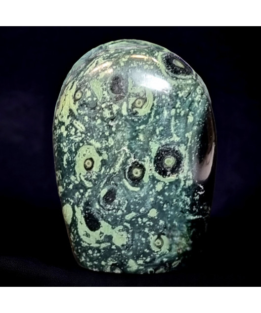 Menhir Jaspe Kambaba