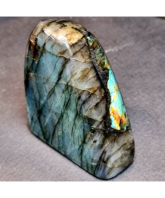 Menhir Labradorite 134g