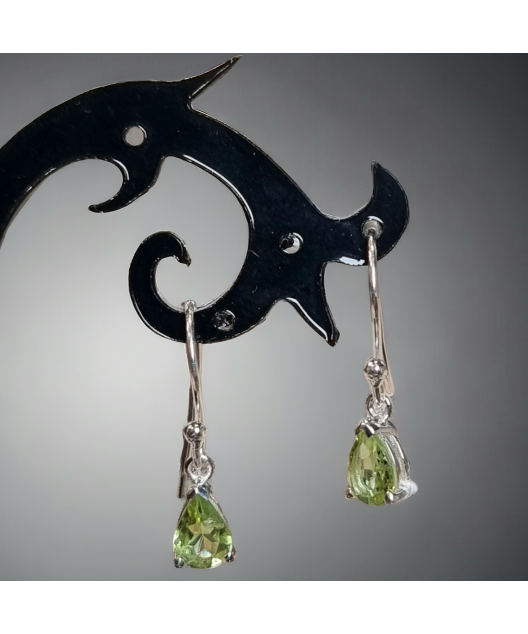 Boucles Péridot facetté Argent 925