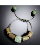 Bracelet Jade gravé sur cordon réglable