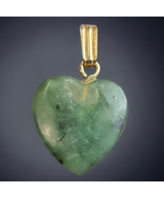 Pendentif Jade "cœur doré"