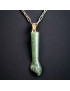 Pendentif Jade main de "figa" sur chaîne dorée