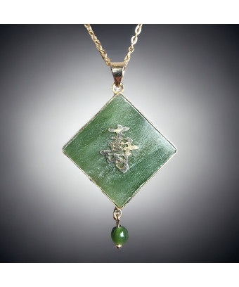 Pendentif Jade "signe chinois" sur chaîne dorée