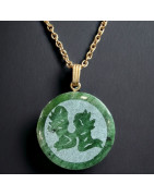 Pendentif Jade "Verseau" sur chaîne dorée