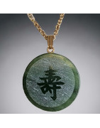 Pendentif Jade "signe chinois" sur chaîne dorée