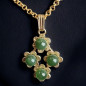 Pendentif Jade sur chaîne dorée