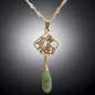 Pendentif Jade "goutte" sur chaîne dorée