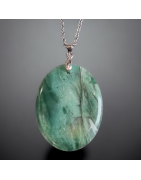 Pendentif Agate mousse ovale sur chaîne