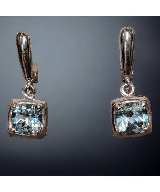 Boucles Topaze bleue facettée Argent 925