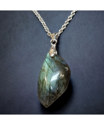 Pendentif Labradorite avec chaîne