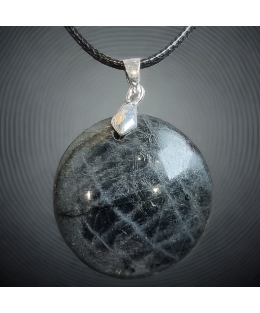 Pendentif Labradorite sur cordon