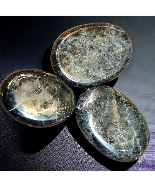 Pierre plate Iolite /  Cordiérite