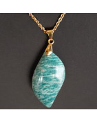 Pendentif Amazonite sur chaîne dorée