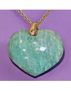 Pendentif Aventurine verte cœur avec chaîne dorée