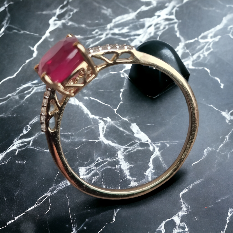 Or 18 carats