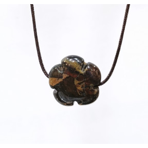 Pendentif Jaspe Bréchique Fleur sur Cordon Réglable
